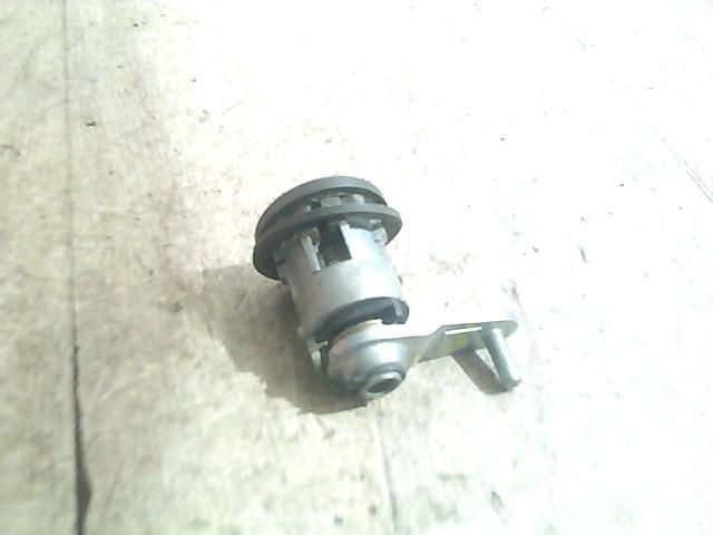 bontott FORD ESCORT Bal első Zárbetét