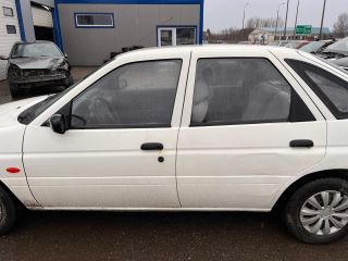 bontott FORD ESCORT Bal Fényszóró