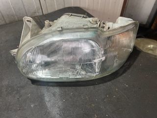 bontott FORD ESCORT Bal Fényszóró