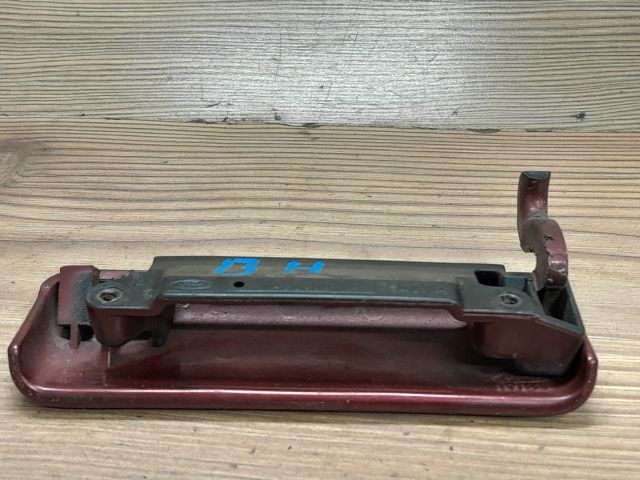 bontott FORD ESCORT Bal hátsó Külső Kilincs