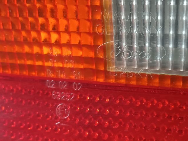 bontott FORD ESCORT Bal Hátsó Lámpa