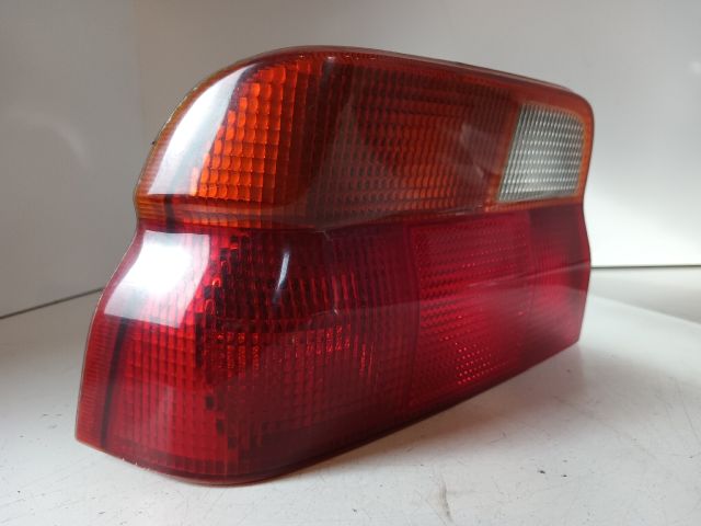 bontott FORD ESCORT Bal Hátsó Lámpa