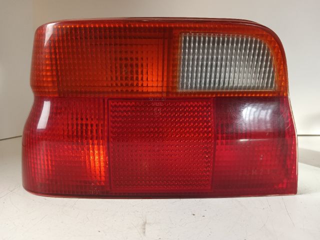 bontott FORD ESCORT Bal Hátsó Lámpa