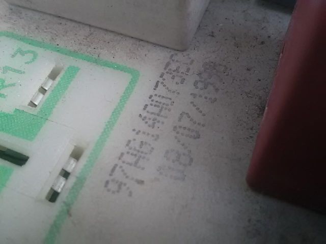 bontott FORD ESCORT Biztosítéktábla Utastér