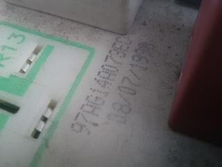 bontott FORD ESCORT Biztosítéktábla Utastér