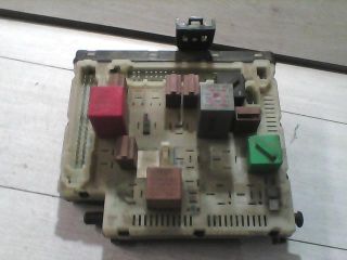 bontott FORD ESCORT Biztosítéktábla Utastér