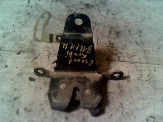 bontott FORD ESCORT Csomagtérajtó Zárszerkezet