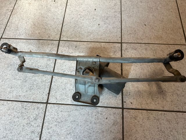 bontott FORD ESCORT Első Ablaktörlő Szerkezet Motorral