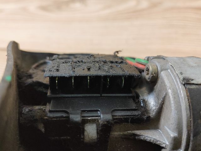 bontott FORD ESCORT Első Ablaktörlő Szerkezet Motorral