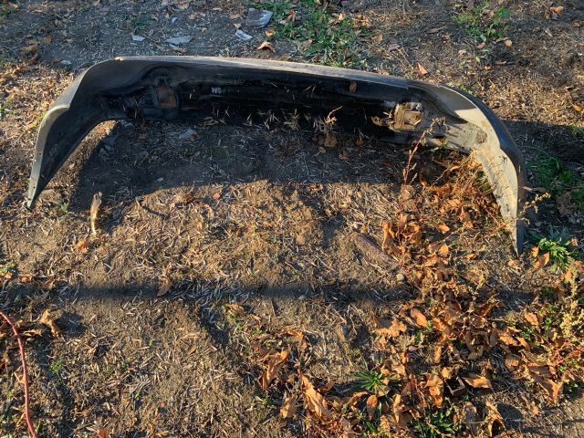 bontott FORD ESCORT Első Lökhárító (Részeivel)