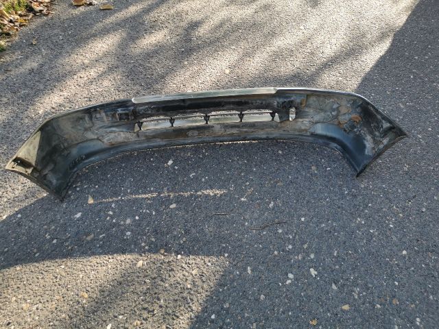 bontott FORD ESCORT Első Lökhárító (Részeivel)