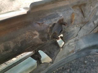 bontott FORD ESCORT Első Lökhárító (Részeivel)