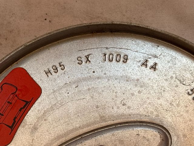 bontott FORD ESCORT Felniközép (1 db)