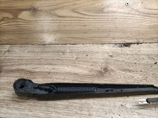 bontott FORD ESCORT Hátsó Ablaktörlő Kar