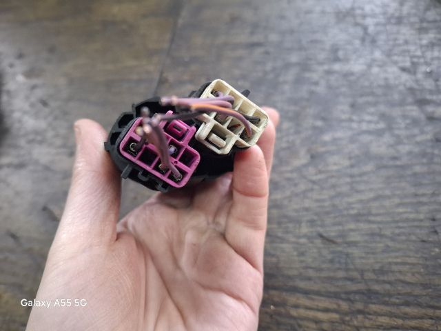 bontott FORD ESCORT Hátsó Ködzárófény Kapcsoló