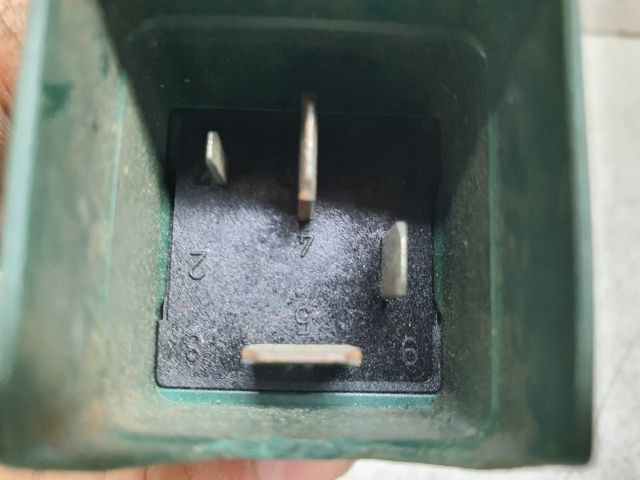 bontott FORD ESCORT Izzító Relé