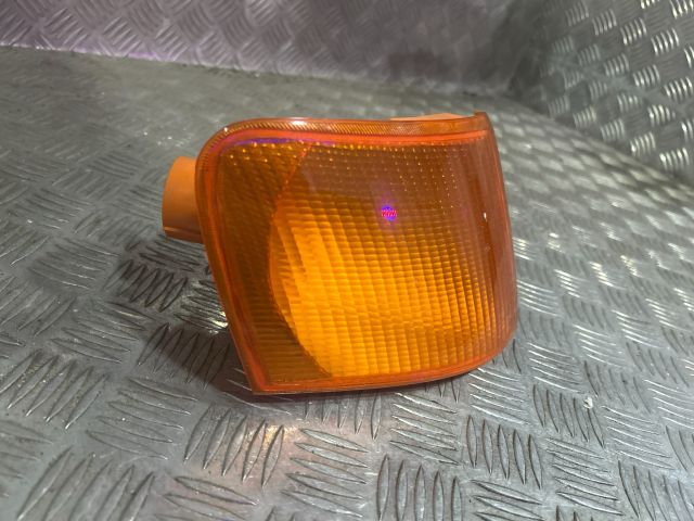 bontott FORD ESCORT Jobb első Irányjelző