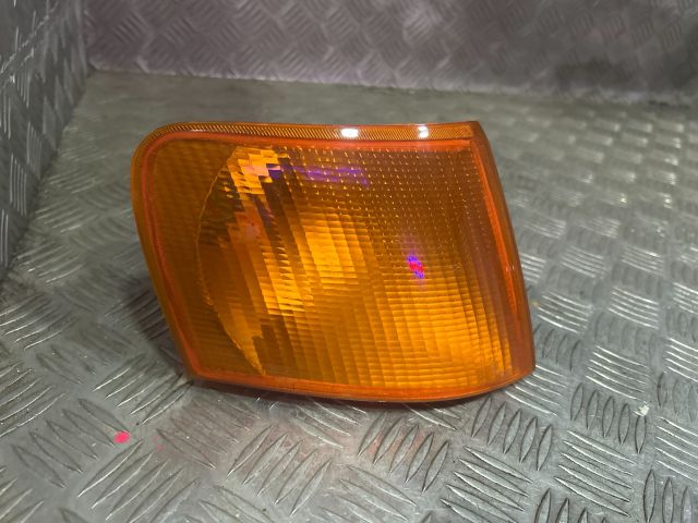 bontott FORD ESCORT Jobb első Irányjelző