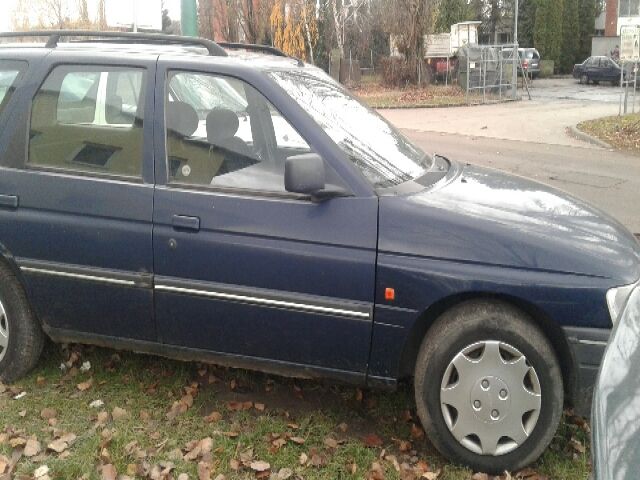 bontott FORD ESCORT Jobb első Külső Kilincs