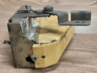 bontott FORD ESCORT Jobb hátsó Ajtózár