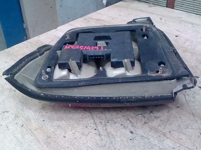 bontott FORD ESCORT Jobb Hátsó Lámpa