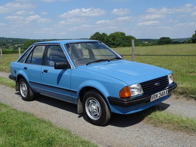 bontott FORD ESCORT Jobb Visszapillantó Tükör (Elektromos)