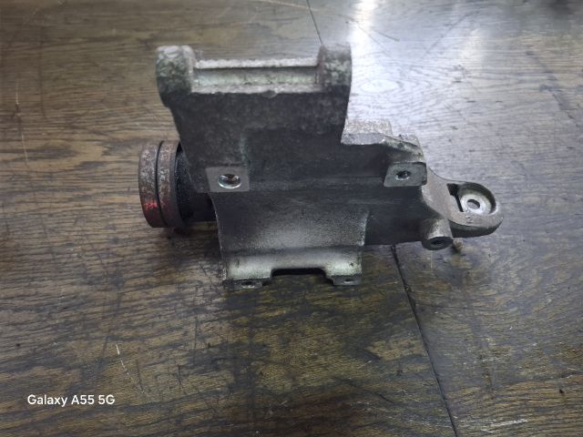 bontott FORD ESCORT Klímakompresszor Tartó Bak