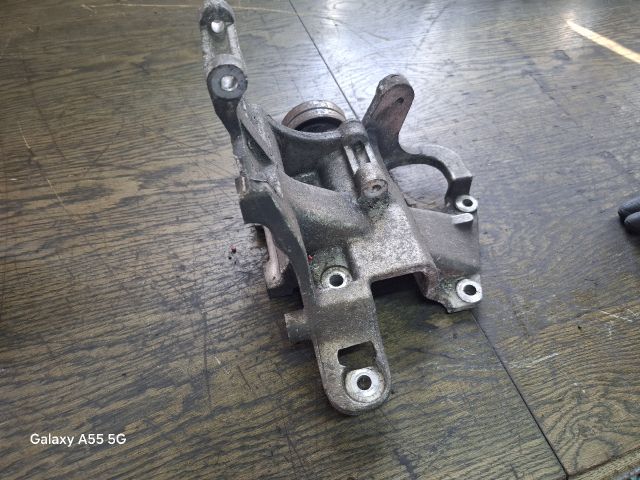 bontott FORD ESCORT Klímakompresszor Tartó Bak