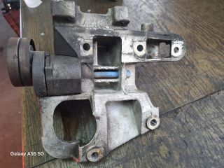 bontott FORD ESCORT Klímakompresszor Tartó Bak