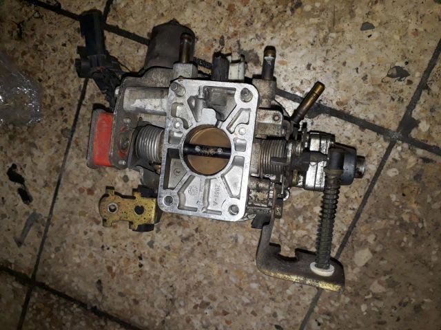 bontott FORD ESCORT Központi Injektor