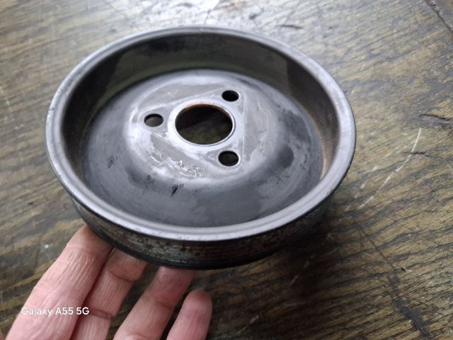 bontott FORD ESCORT Szervó Szivattyú Szíjtárcsa