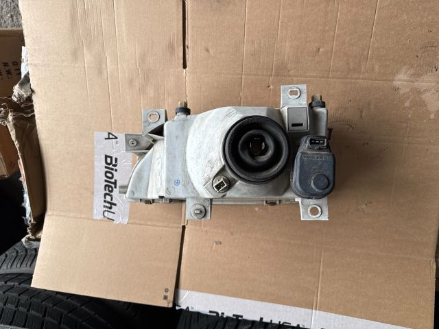 bontott FORD FIESTA II Jobb Fényszóró