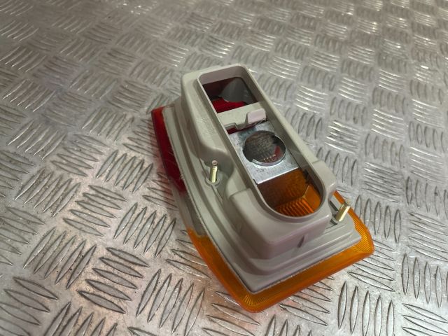 bontott FORD FIESTA II Jobb Hátsó Lámpa