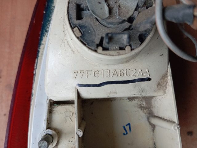 bontott FORD FIESTA II Jobb Hátsó Lámpa