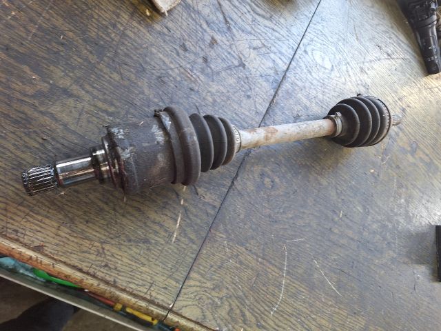 bontott FORD FIESTA III Bal Féltengely