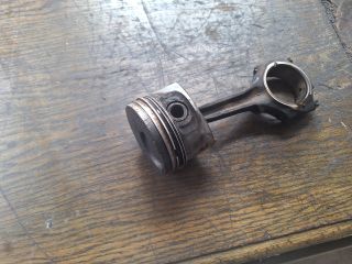 bontott FORD FIESTA III Dugattyú és Hajtókar