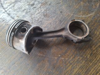 bontott FORD FIESTA III Dugattyú és Hajtókar