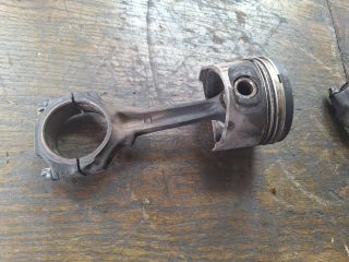 bontott FORD FIESTA III Dugattyú és Hajtókar