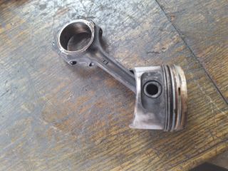 bontott FORD FIESTA III Dugattyú és Hajtókar