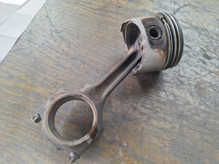 bontott FORD FIESTA III Dugattyú és Hajtókar