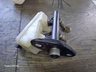 bontott FORD FIESTA III Főfékhenger