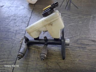 bontott FORD FIESTA III Főfékhenger