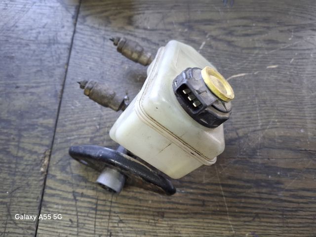 bontott FORD FIESTA III Főfékhenger