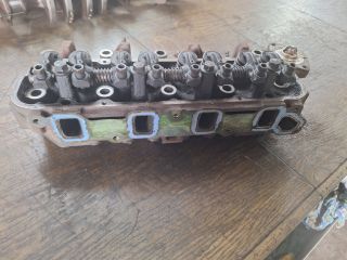 bontott FORD FIESTA III Hengerfej