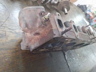 bontott FORD FIESTA III Hengerfej