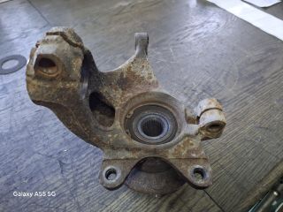 bontott FORD FIESTA III Jobb első Csonkállvány Kerékaggyal