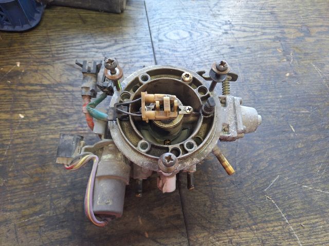 bontott FORD FIESTA III Központi Injektor