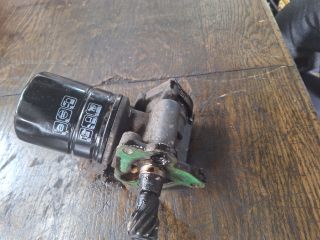 bontott FORD FIESTA III Olajszivattyú