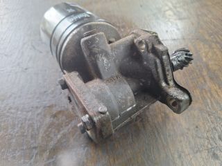 bontott FORD FIESTA III Olajszivattyú