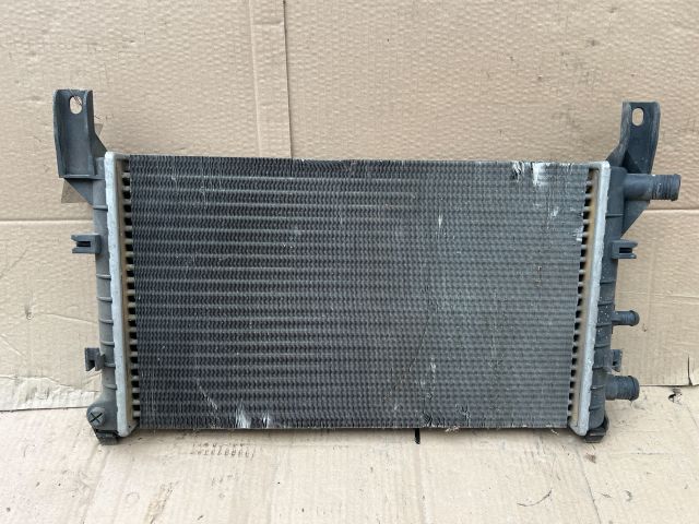 bontott FORD FIESTA III Vízhűtő Radiátor (Nem klímás)